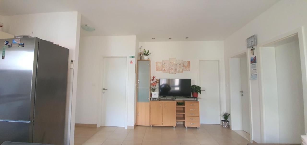 Adriatic Beach Suites オミシュ エクステリア 写真